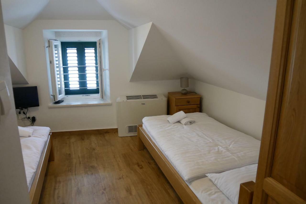 Guest House Jere Old Town Rogoznica  Εξωτερικό φωτογραφία